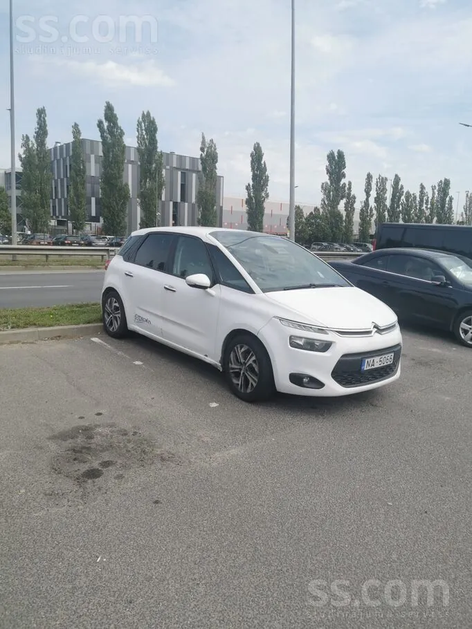 Citroen C4 Picasso 2015 photo 2