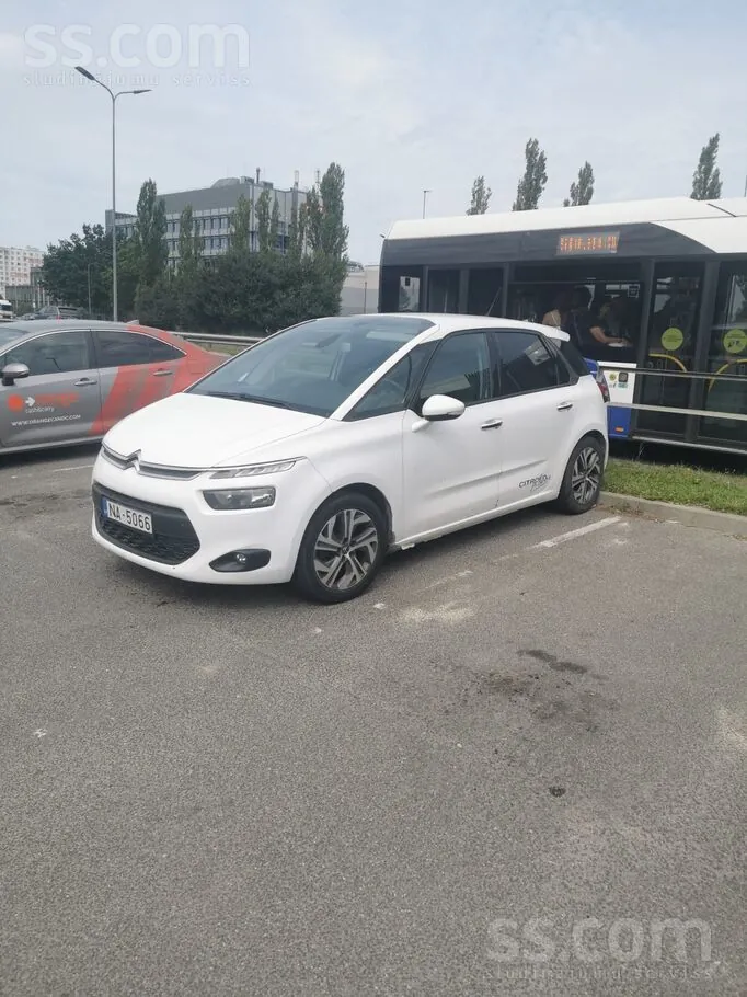 Citroen C4 Picasso 2015 photo 4