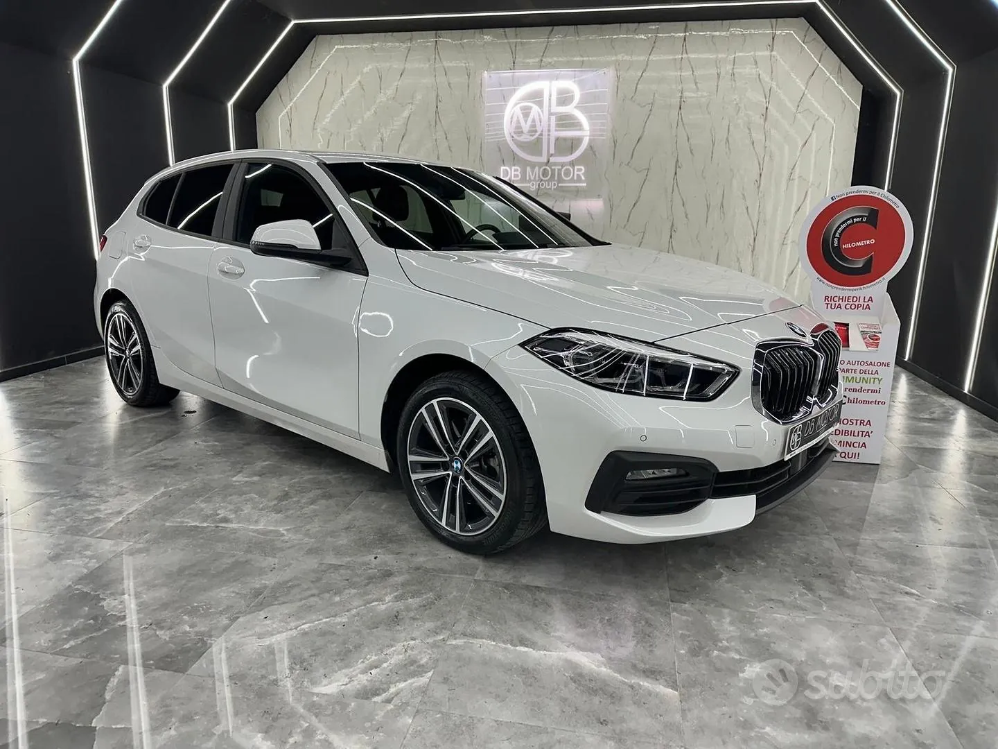 BMW 118D X-Line 2022 photo 3