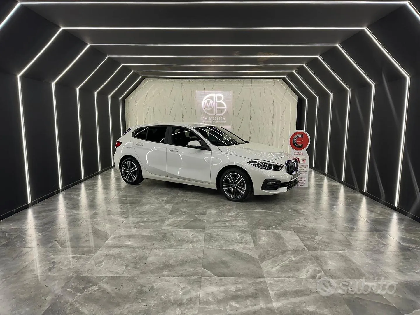 BMW 118D X-Line 2022 photo 4