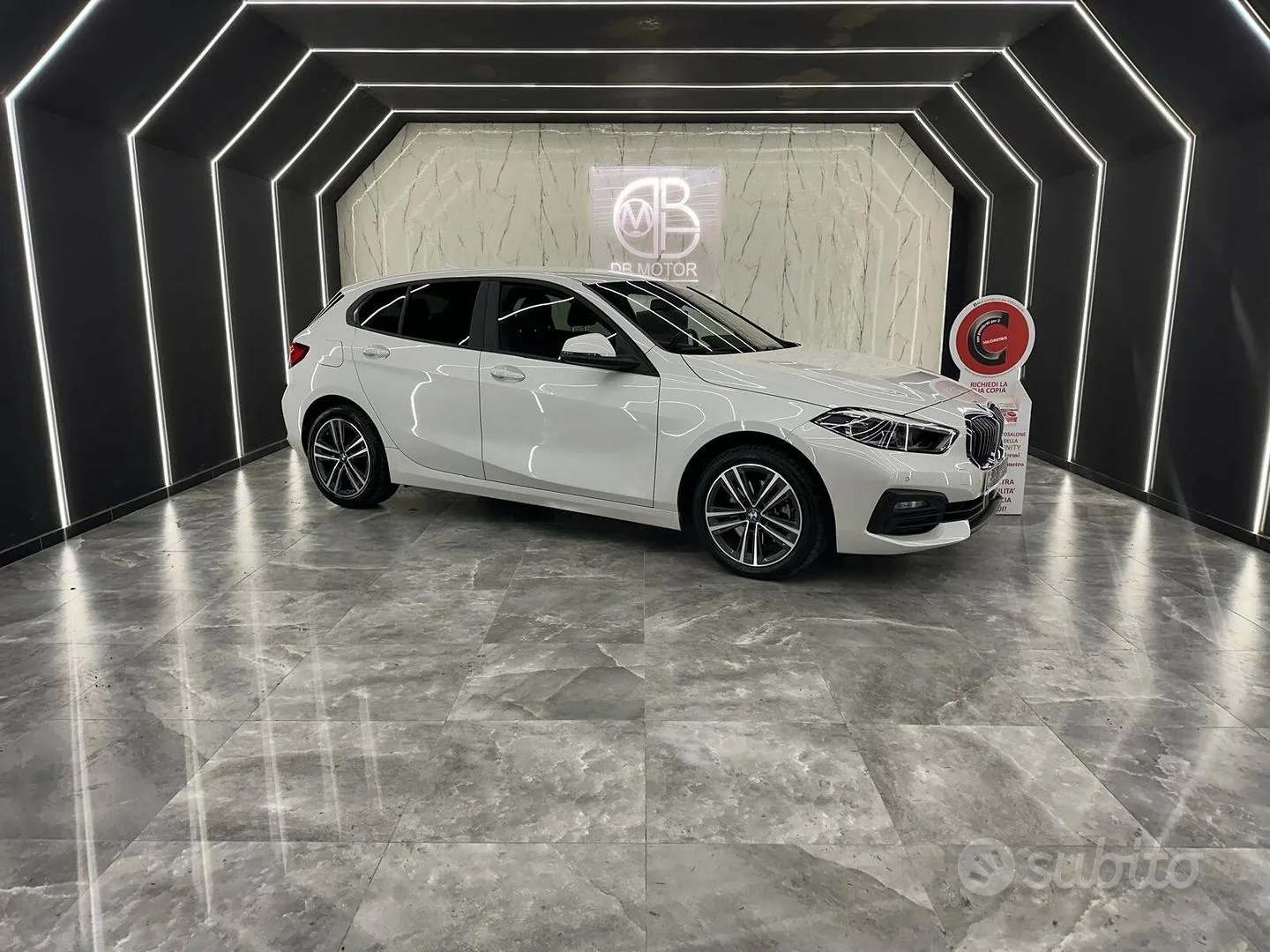 BMW 118D X-Line 2022 photo 2