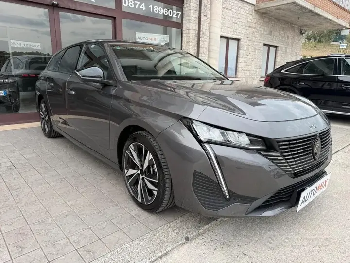 Peugeot 308 2023 photo 4