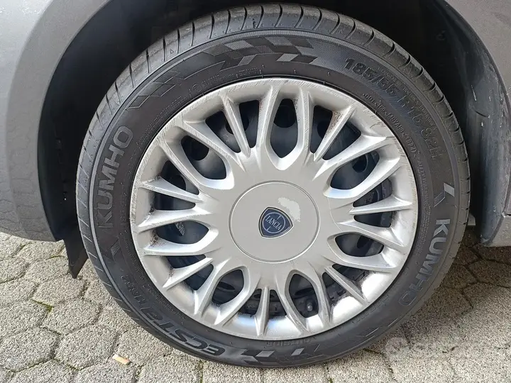 Lancia Ypsilon 2017 photo 5