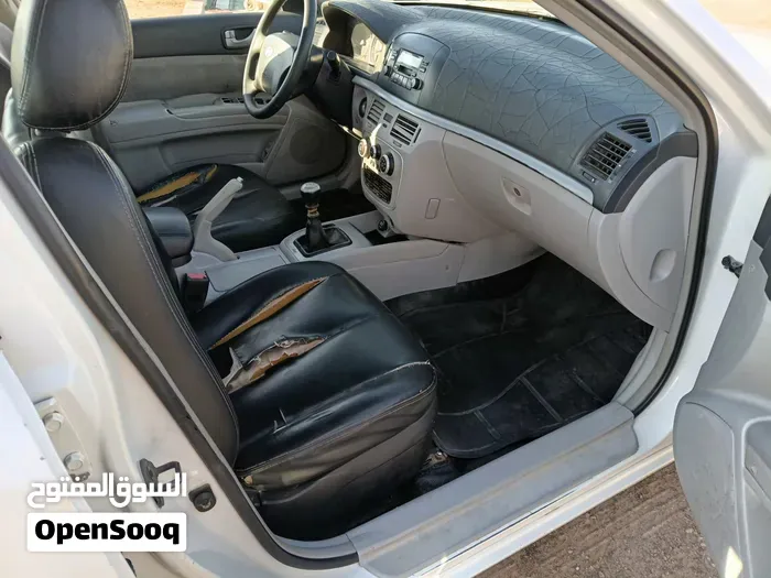 Hyundai Sonata 2007 photo 2