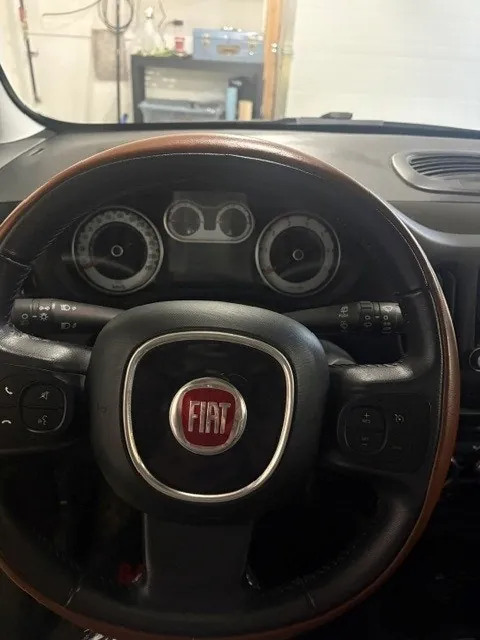 Fiat 500L 2014 photo 4