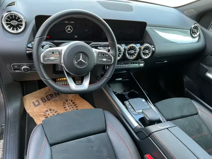 Mercedes-Benz B-Class 2021 photo 2