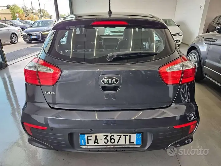 Kia Rio 2015 photo 5