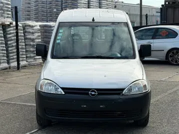 Opel Combo 2010 photo 2