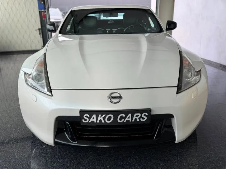 Nissan 370Z 2012 photo 2