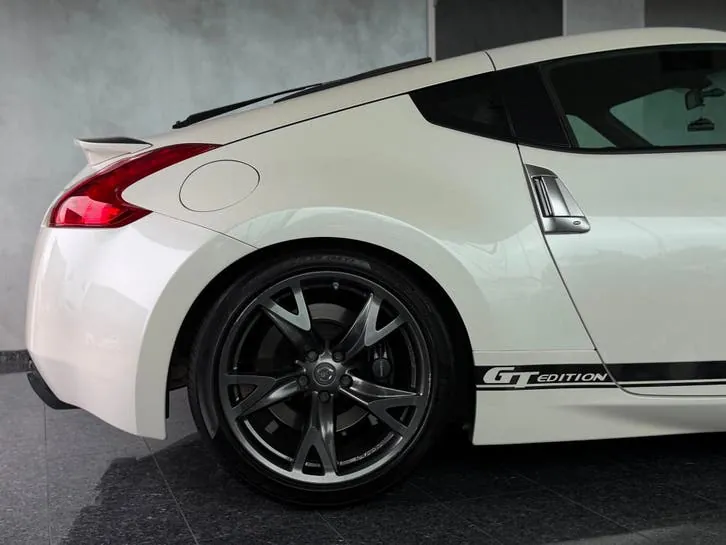 Nissan 370Z 2012 photo 3