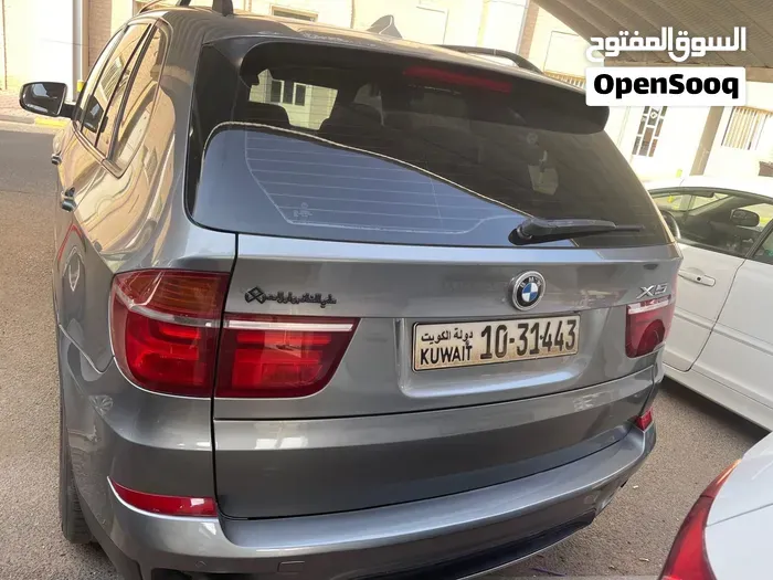 BMW X5 2011 photo 2
