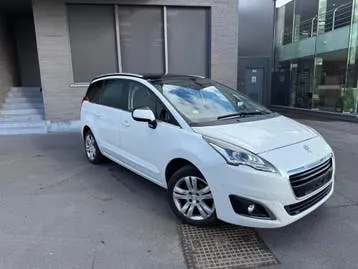 Peugeot 5008 2017 photo 2