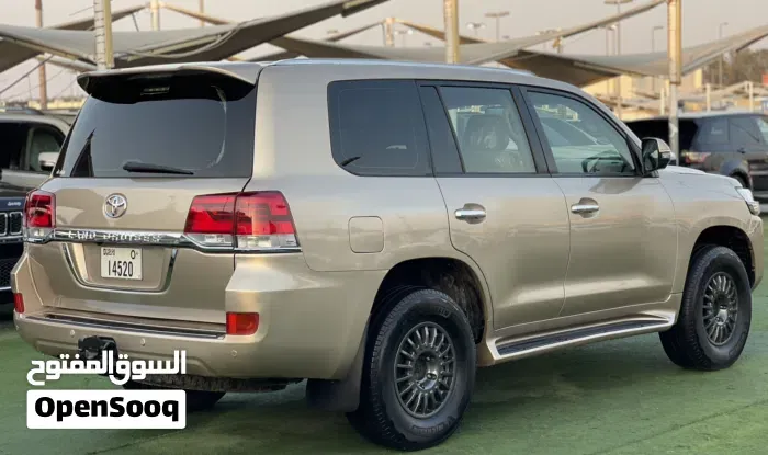 Toyota Land Cruiser 2009 photo 4