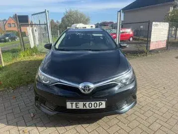 Toyota Auris 2016 photo 2