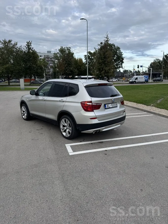 BMW X3 2012 photo 3