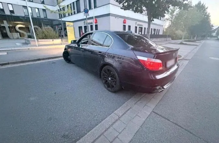 BMW 520I