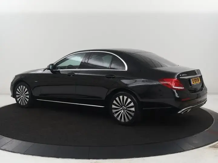 Mercedes-Benz E-Class 2018 photo 2