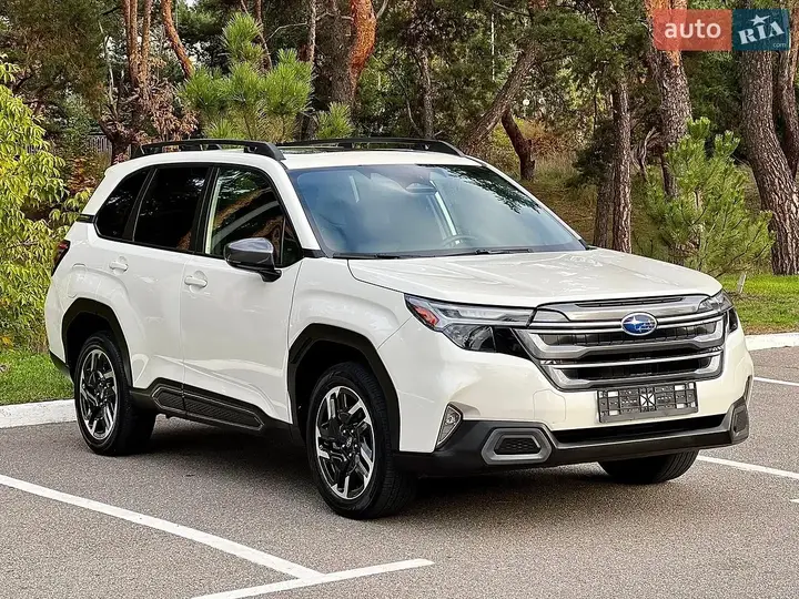 Subaru Forester 2024 photo 3