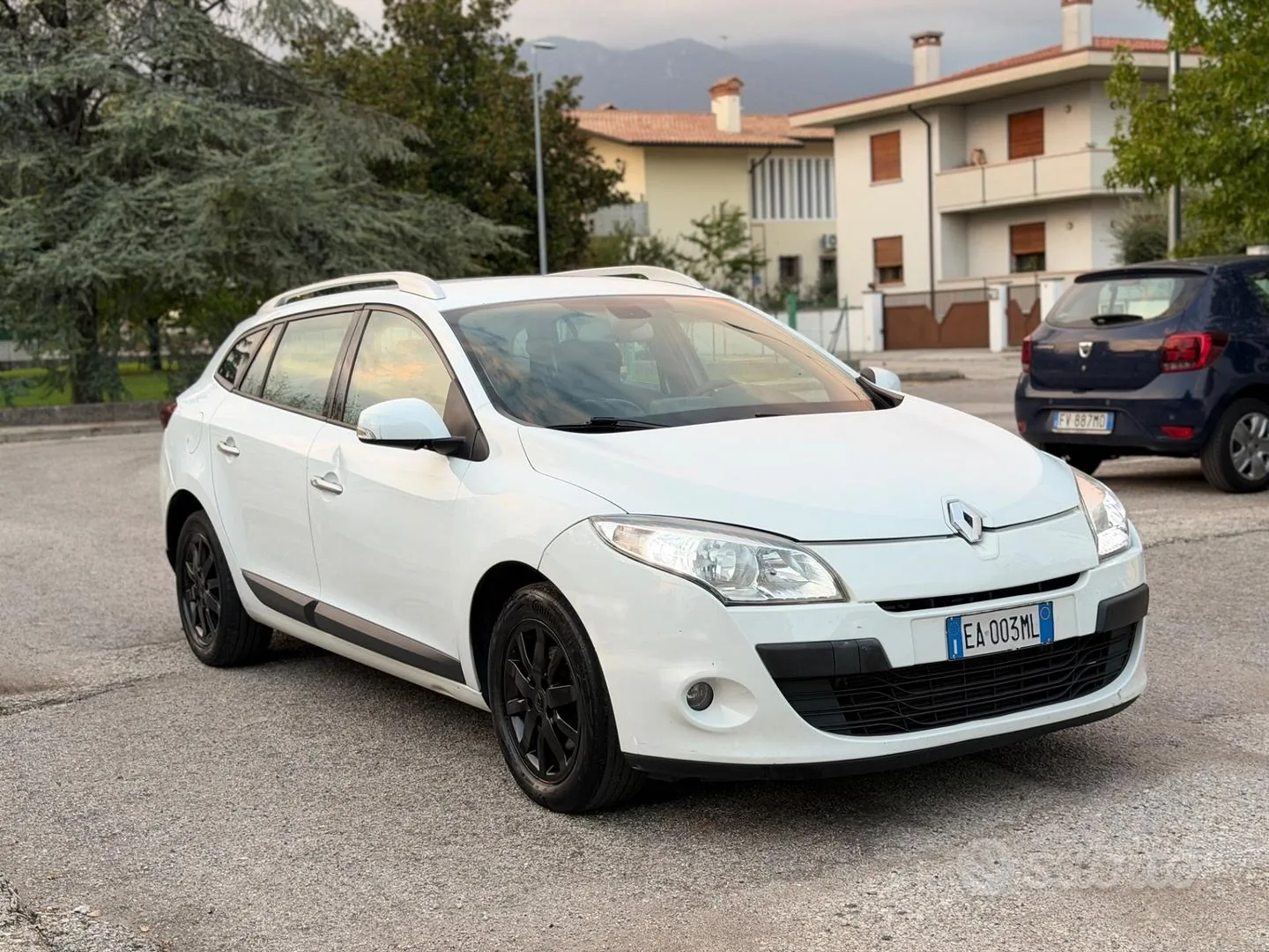 Renault Megane 2010 photo 3