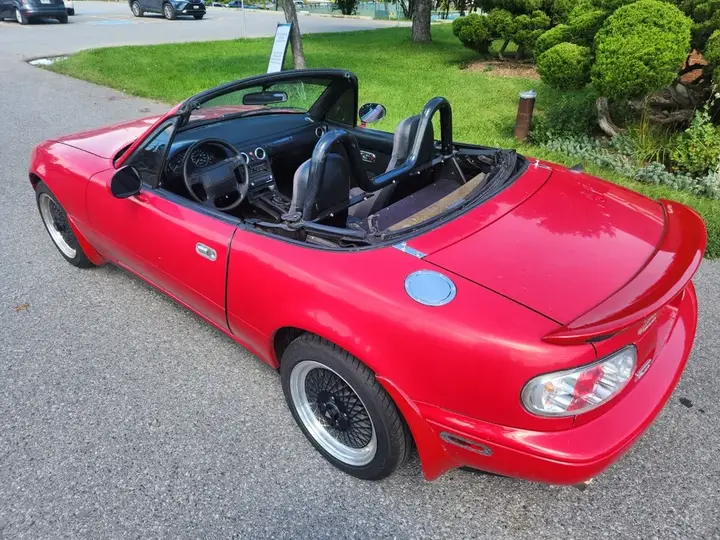 Mazda Mx-5 Miata 1990 photo 2