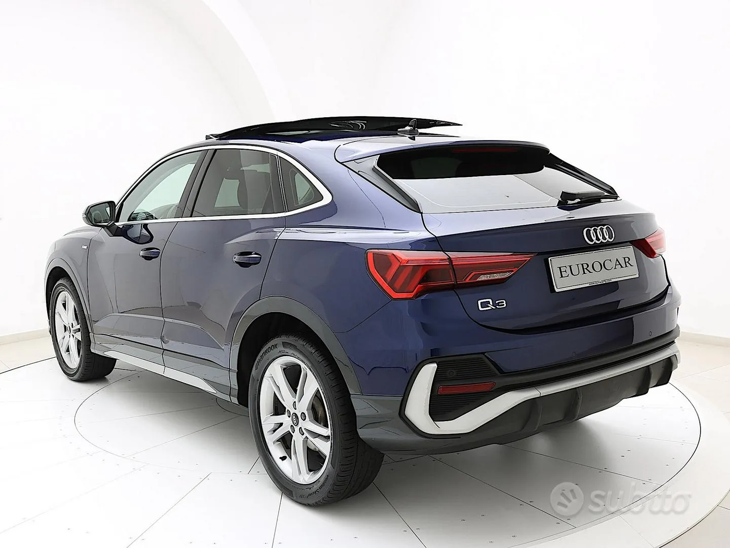 Audi Q3 2021 photo 3