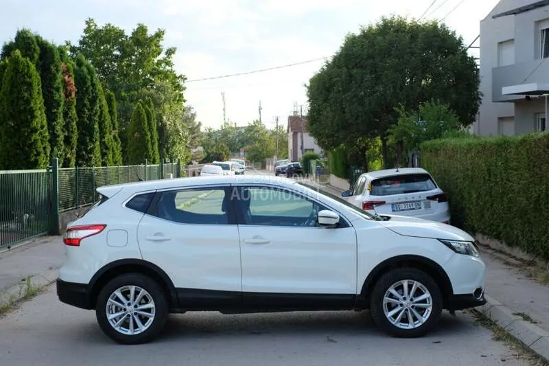Nissan Qashqai 2015 photo 4