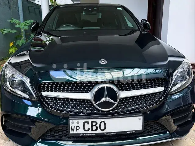 Mercedes-Benz C200