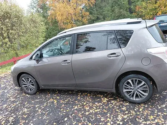 Toyota Verso 2016 photo 5