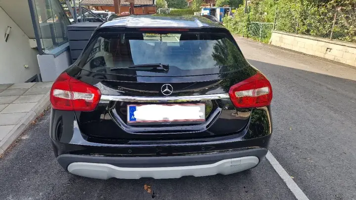 Mercedes-Benz Gla 2018 photo 3
