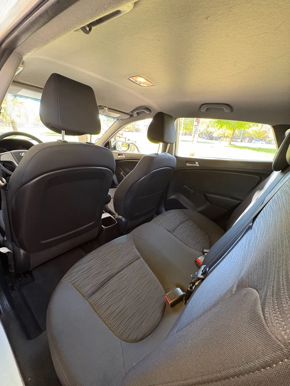 Hyundai Accent 2016 photo 5