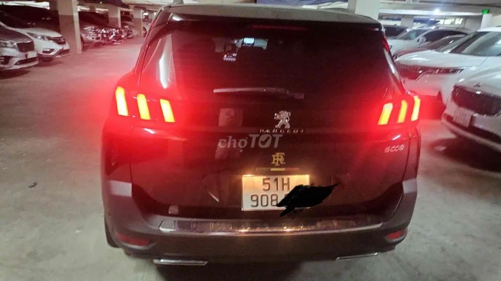 Peugeot 5008