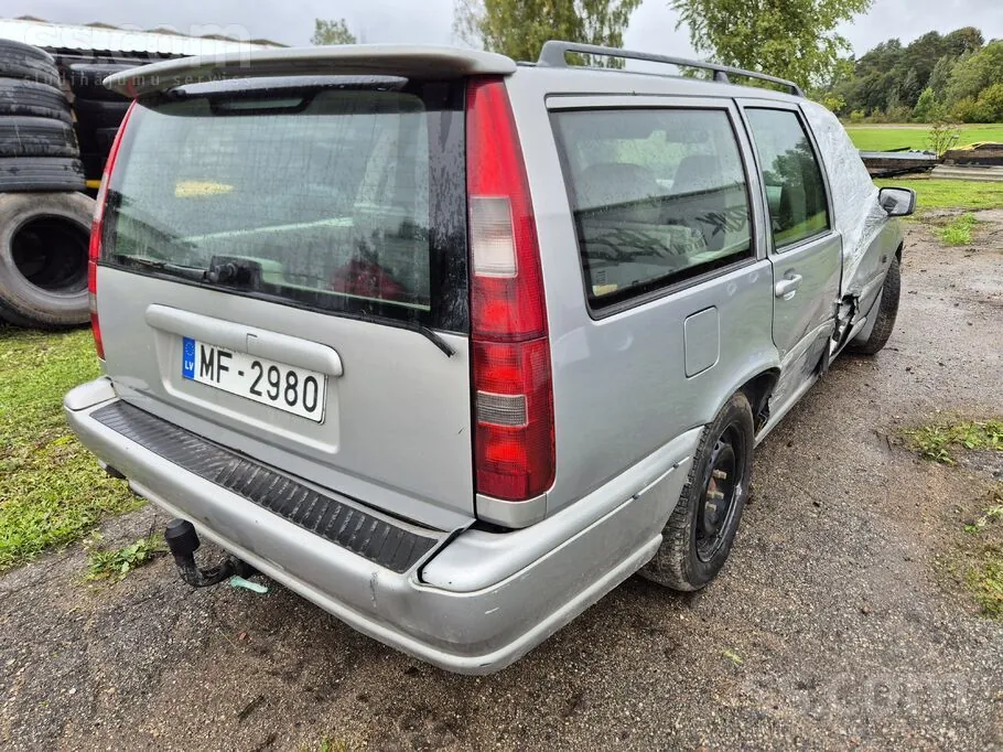 Volvo V70 1998 photo 4
