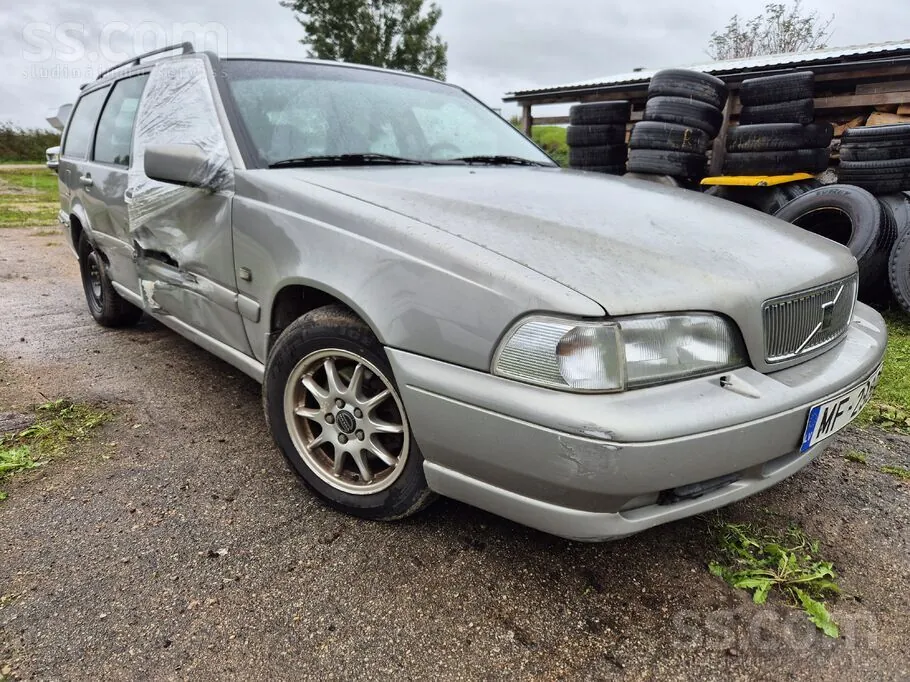 Volvo V70 1998 photo 2