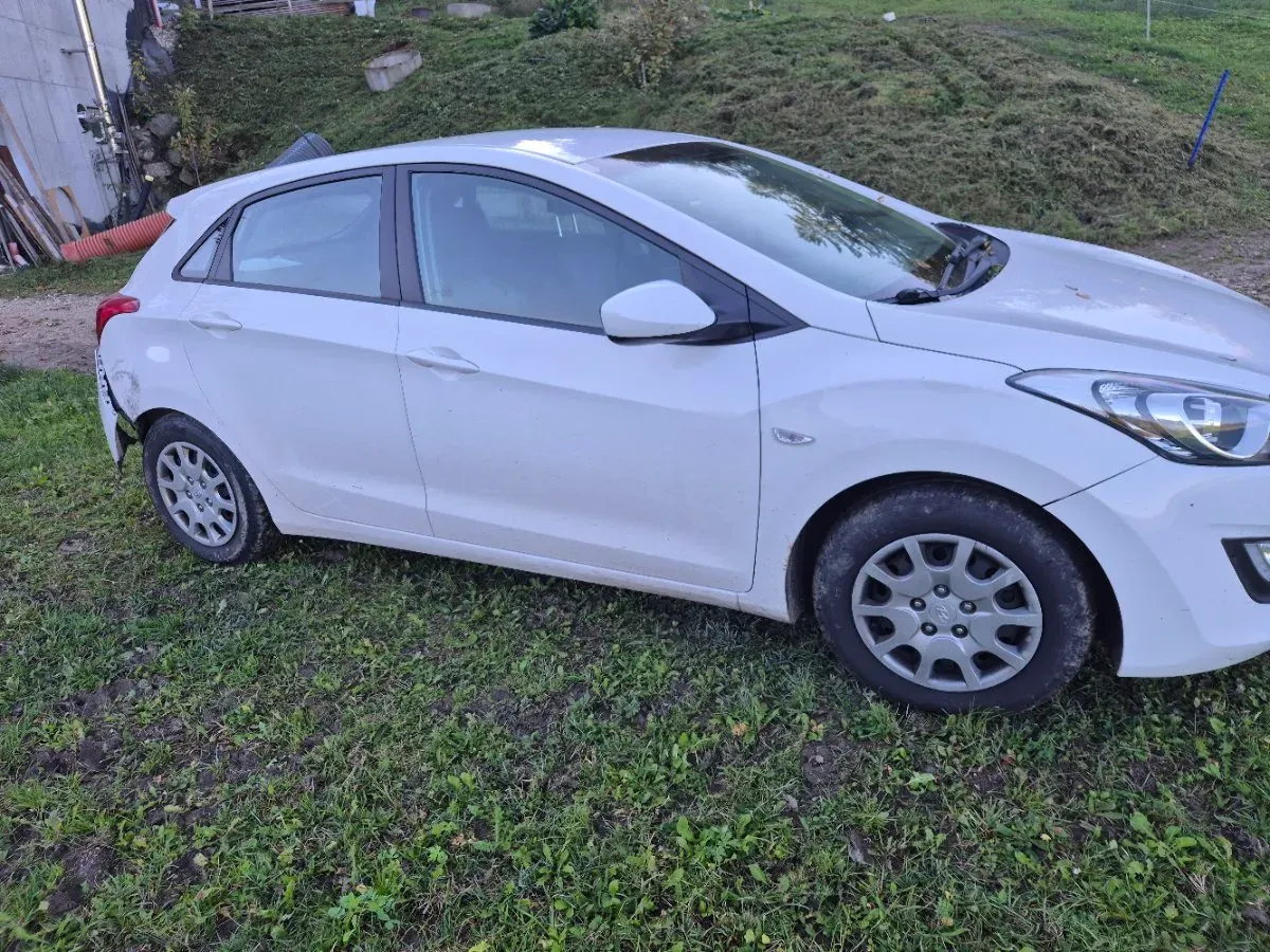 Hyundai I30 2012 photo 3