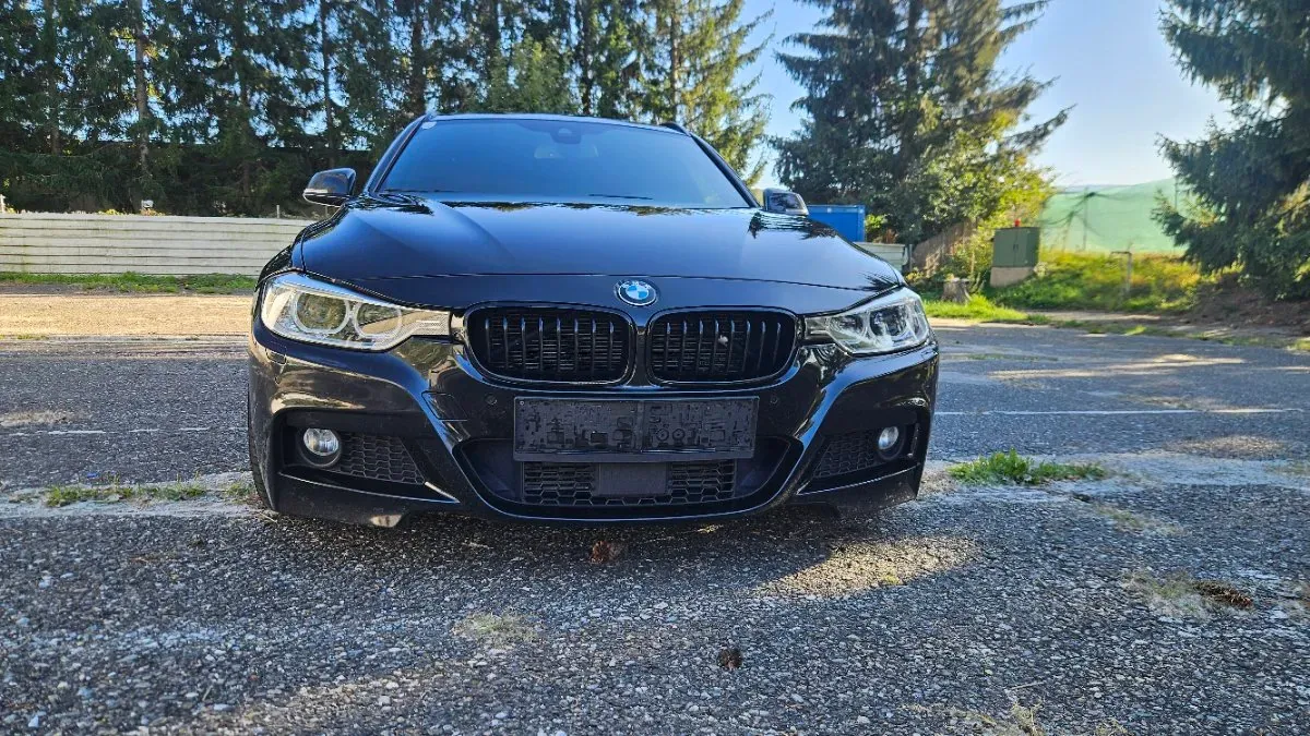 BMW 330D 2013 photo 2