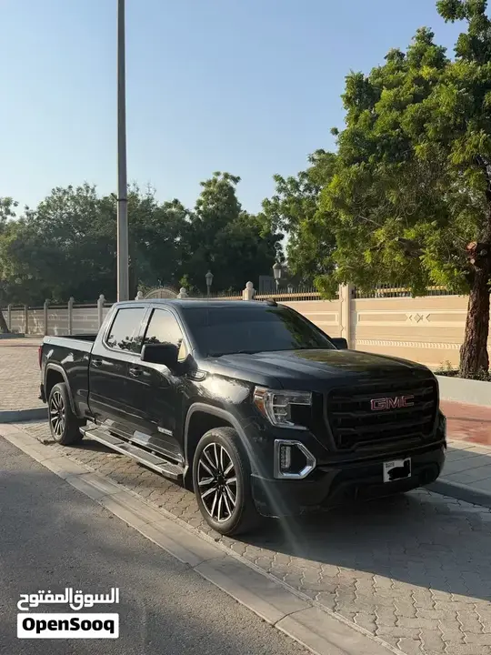 GMC Sierra