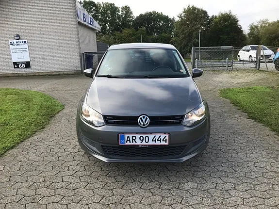 Volkswagen Polo 2014 photo 2