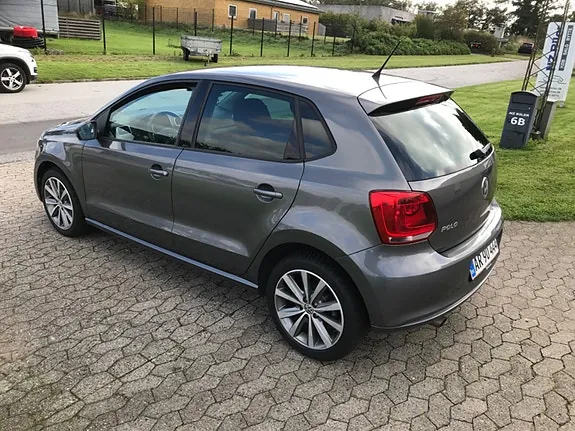 Volkswagen Polo 2014 photo 4