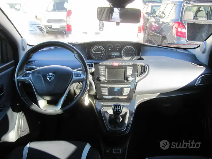 Lancia Ypsilon 2017 photo 4