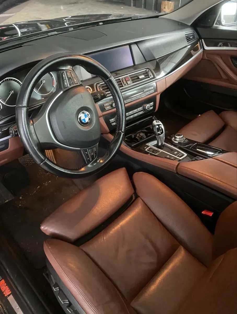 BMW 5 Series 2012 photo 3