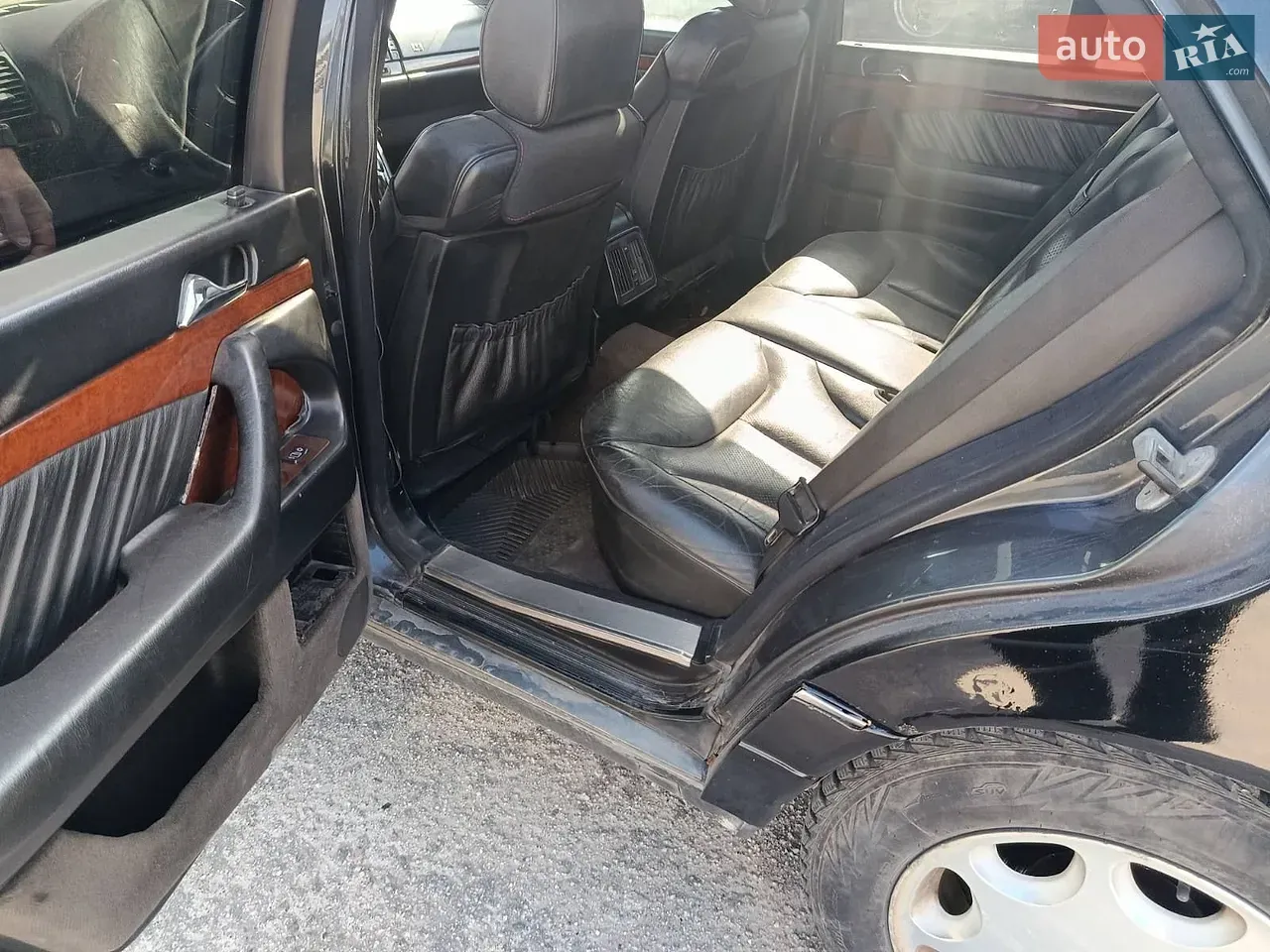Mercedes-Benz S-Class 1995 photo 3