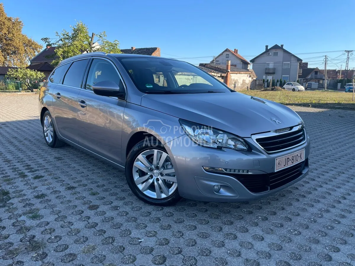 Peugeot 308 2015 photo 2