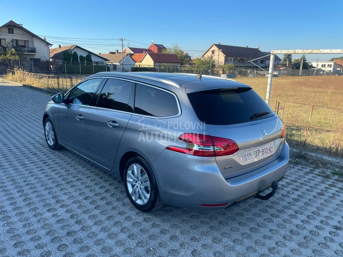 Peugeot 308 2015 photo 4