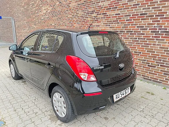 Hyundai I20 2012 photo 3