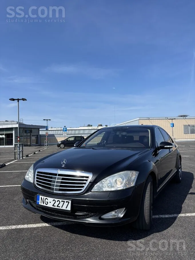Mercedes-Benz S320