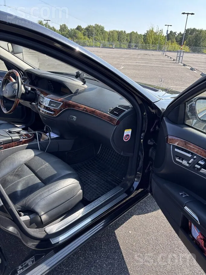 Mercedes-Benz S320 2008 photo 3