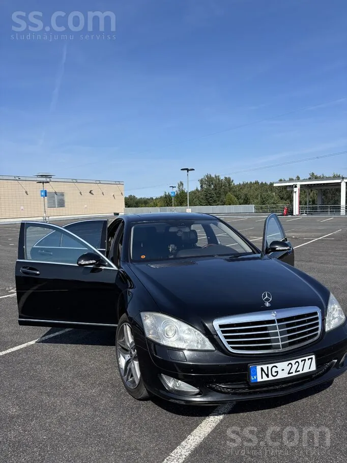 Mercedes-Benz S320 2008 photo 4