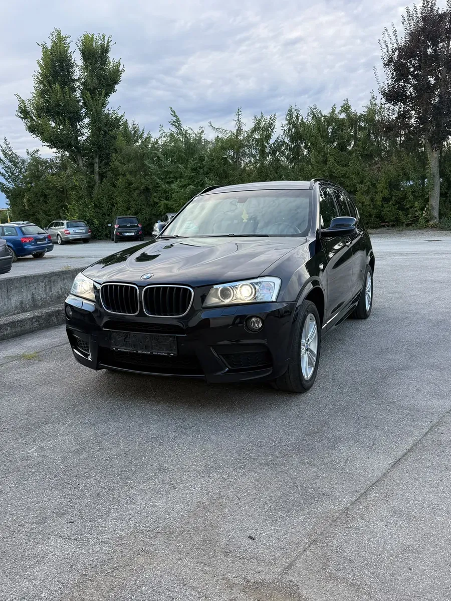 BMW X3 2012 photo 2
