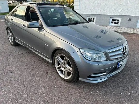Mercedes-Benz C 220 2011 photo 3