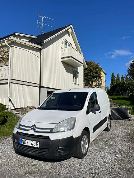 Citroen Berlingo 2012 photo 2